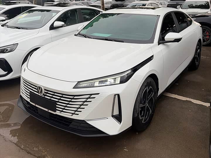 Changan Yida, 2022 — купить в Оренбурге под ключ