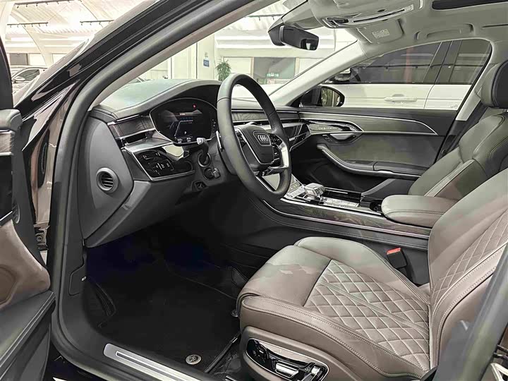 Audi A8, 2025 — фото 5 из 9