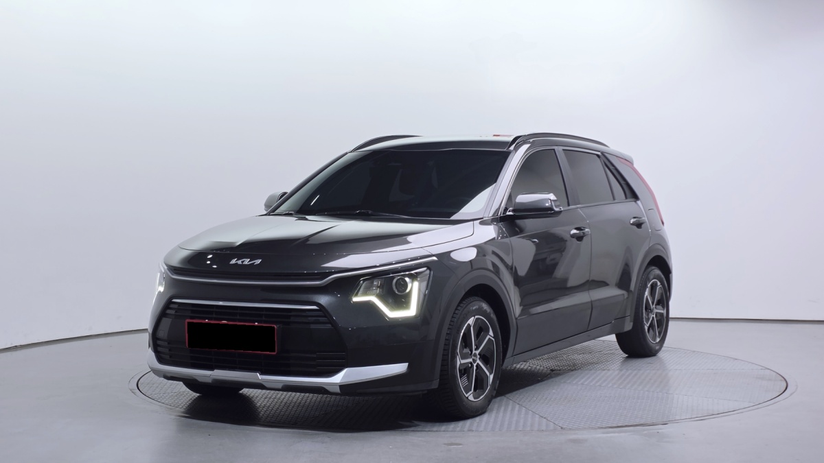 Kia Niro, 2023 — купить в Санкт-Петербурге под ключ