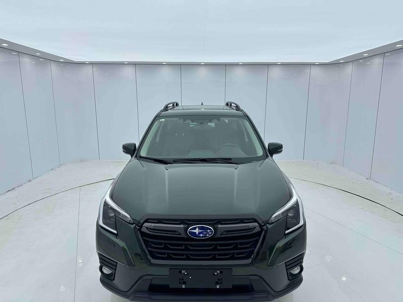 Subaru Forester, 2022 — фото 2 из 12