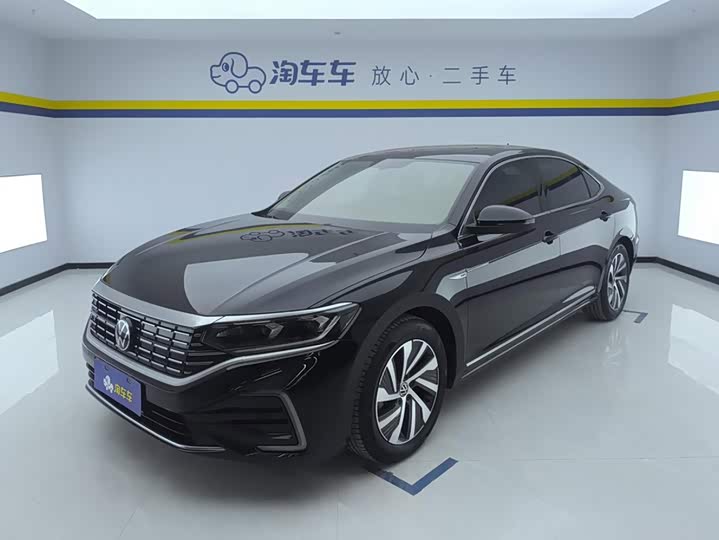 Volkswagen Passat Hybrid, 2023 — купить в Белгороде под ключ