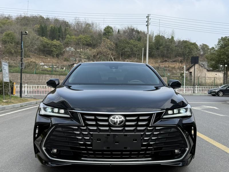 Toyota Avalon, 2022 — фото 2 из 10