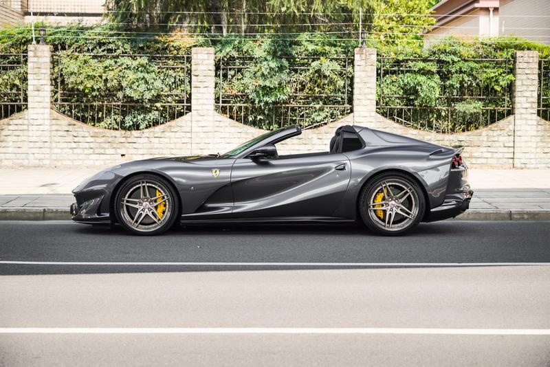 Ferrari 812, 2023 — фото 4 из 12