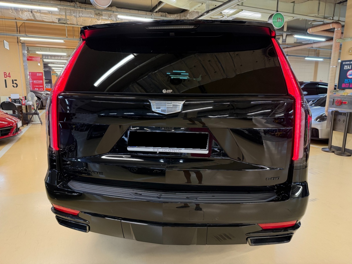 Cadillac Escalade, 2023 — фото 6 из 12