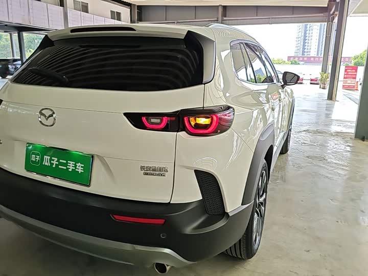 Mazda CX-50, 2023 — фото 8 из 9