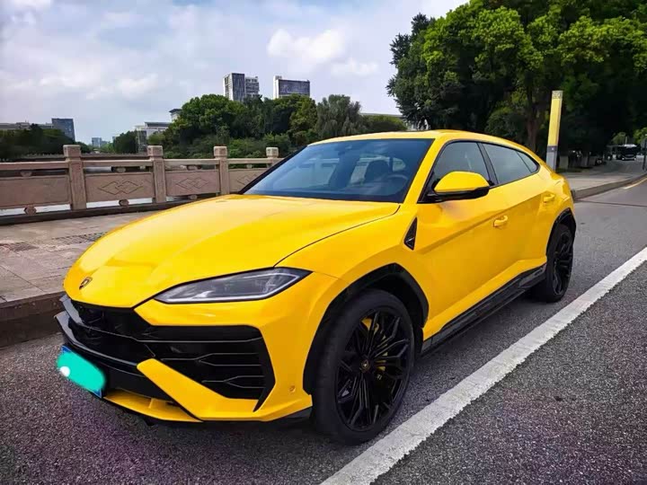 Lamborghini Urus SE, 2025 — купить в Казани под ключ
