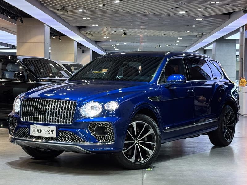 Bentley Bentayga, 2023 — купить в Ижевске под ключ