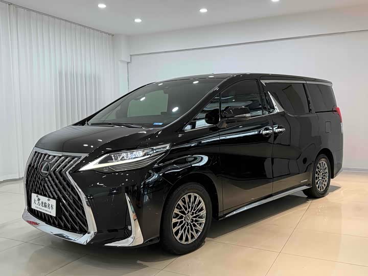 Lexus LM, 2022 — купить в Казани под ключ