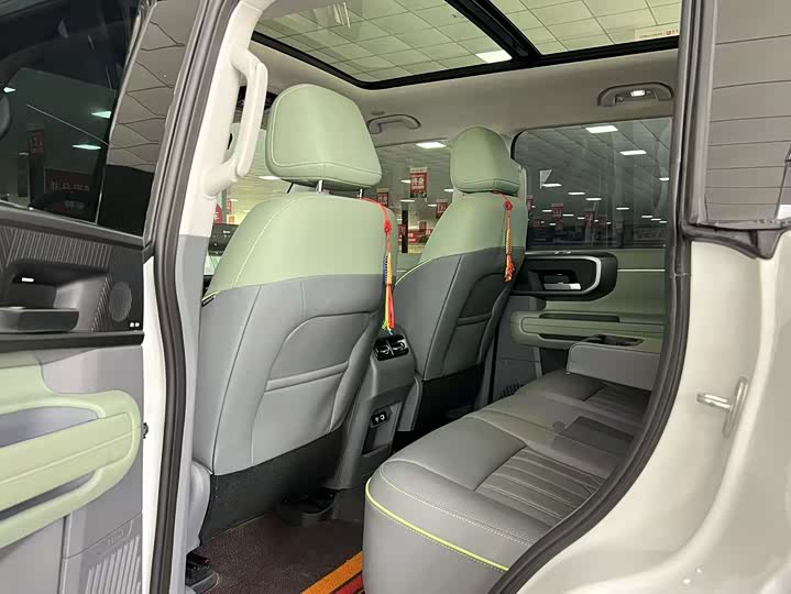 BAIC Beijing BJ40 Hybrid, 2025 — фото 6 из 9