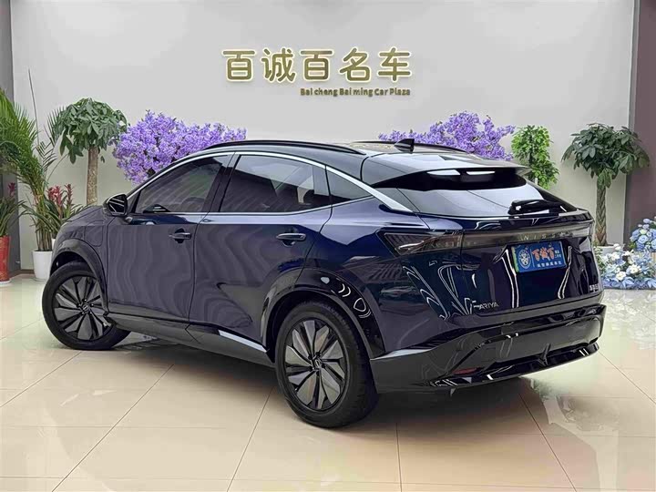 Nissan Ariya EV, 2023 — фото 7 из 9