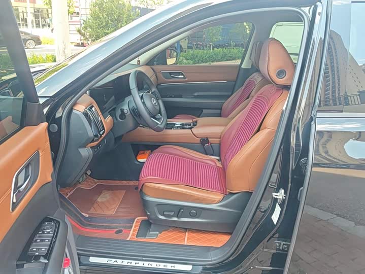 Nissan Pathfinder, 2024 — фото 9 из 9