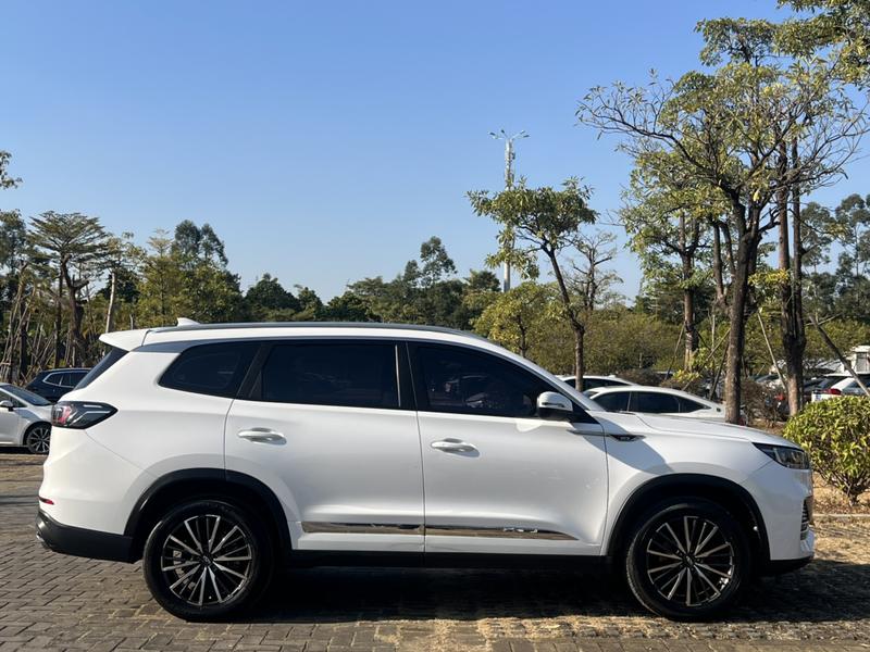 Chery Tiggo 8 Plus, 2021 — фото 7 из 12