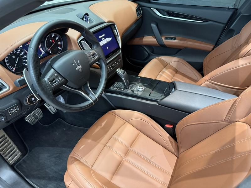 Maserati Ghibli, 2023 — фото 11 из 12