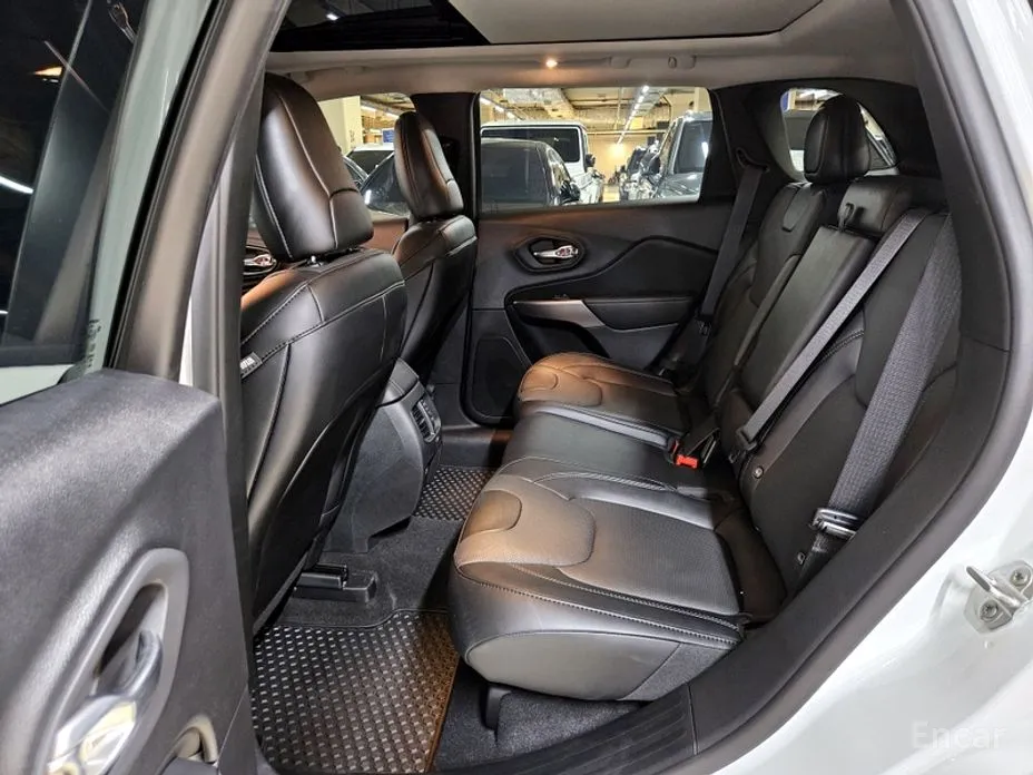 Jeep Cherokee, 2022 — фото 11 из 12