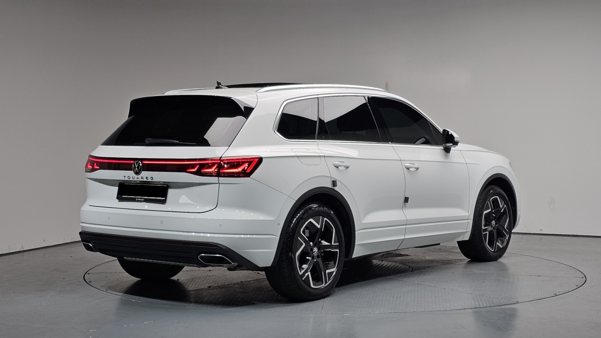 Volkswagen Touareg, 2024 — фото 2 из 12