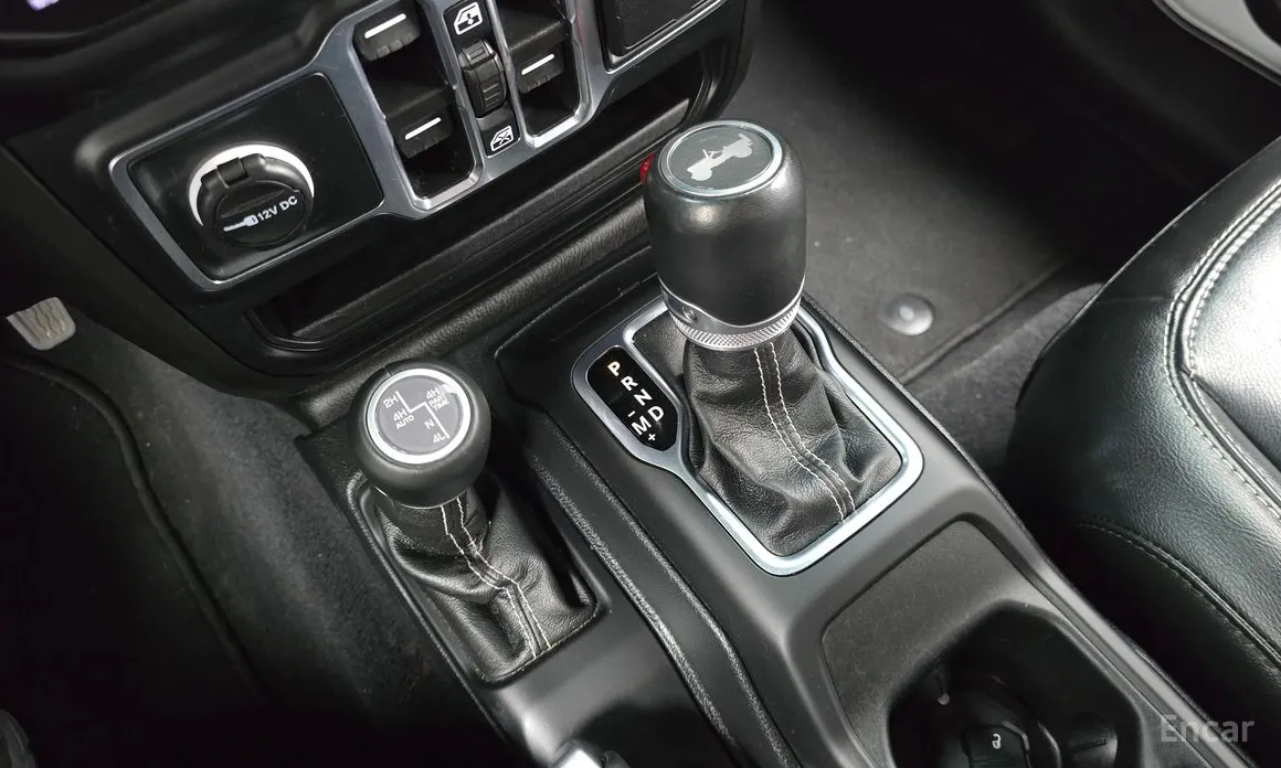 Jeep Wrangler, 2023 — фото 9 из 12