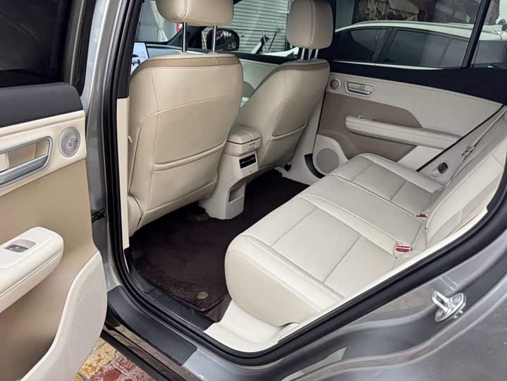 Toyota bZ3X, 2025 — фото 7 из 9
