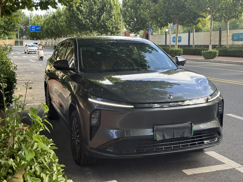 Dongfeng Aeolus L8, 2025 — фото 3 из 12