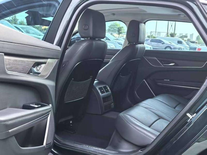 Jaguar XF L, 2023 — фото 9 из 12