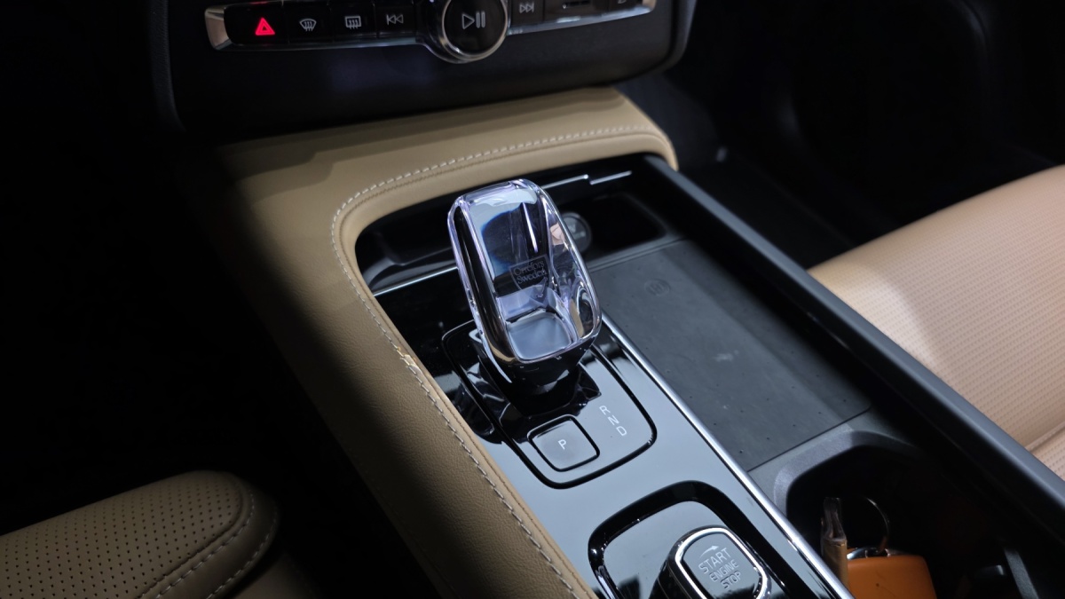 Volvo XC90, 2023 — фото 8 из 12