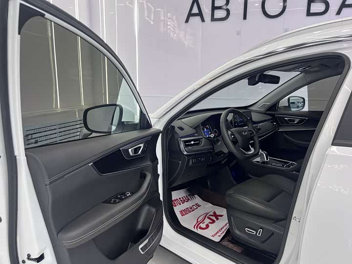 Chery Tiggo 8, 2023 — фото 7 из 9