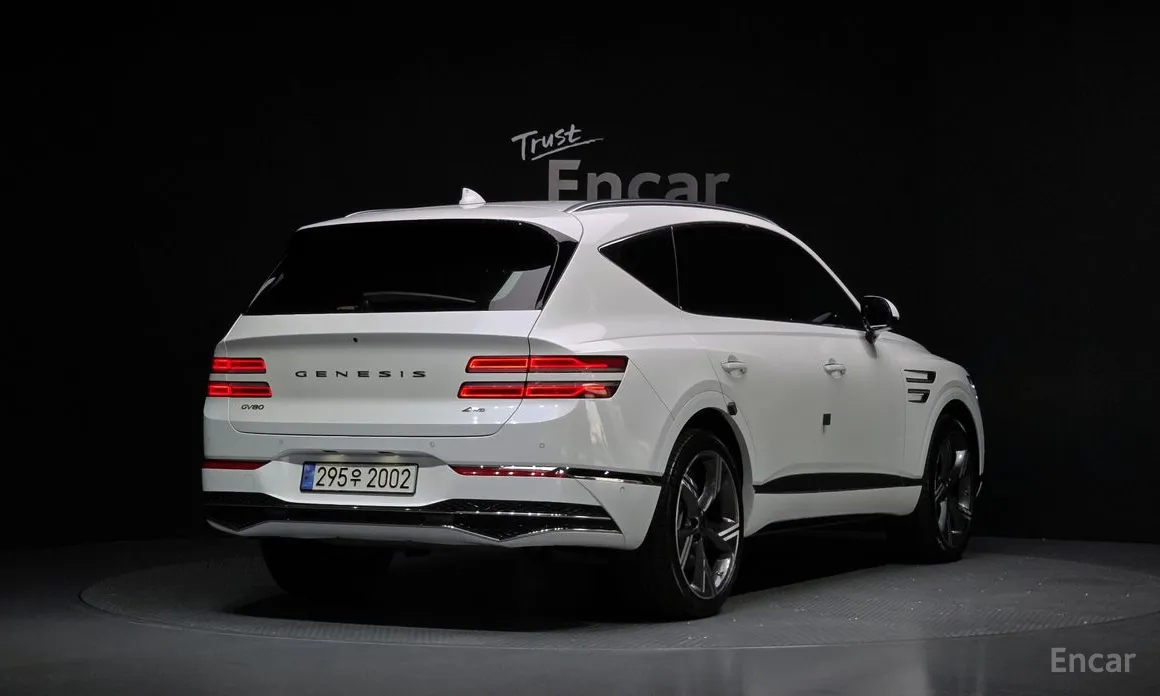 Genesis GV80, 2023 — фото 2 из 12