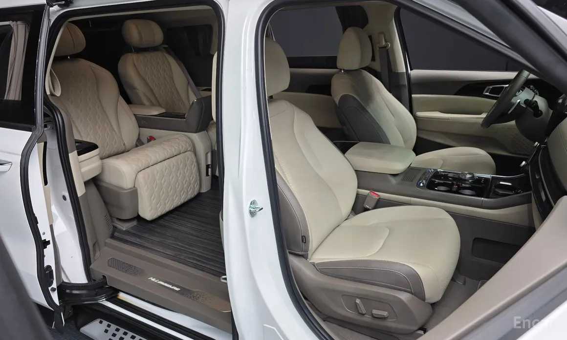 Kia Carnival, 2024 — фото 12 из 12