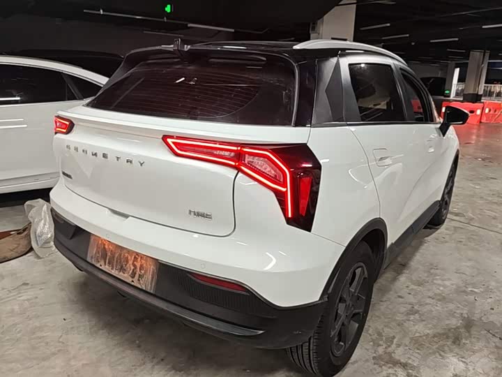 Geely Geometry E Firefly, 2023 — фото 7 из 9