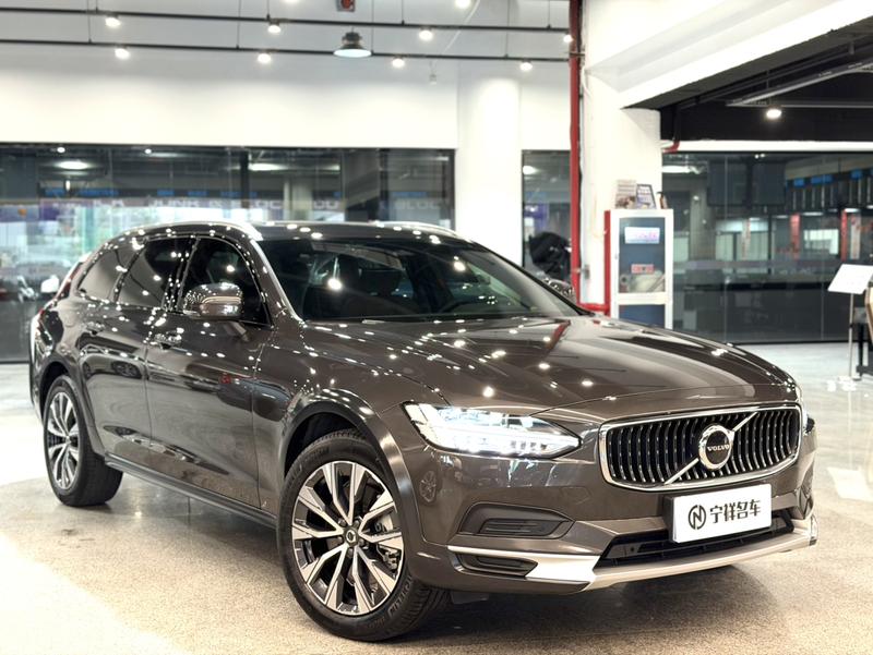 Volvo V90, 2023 — фото 3 из 12