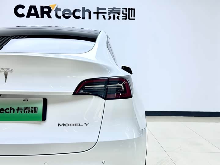 Tesla Model Y, 2022 — фото 7 из 9