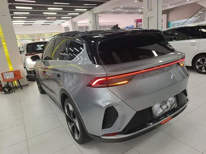 BAIC Arcfox Alpha T, 2022 — фото 4 из 9