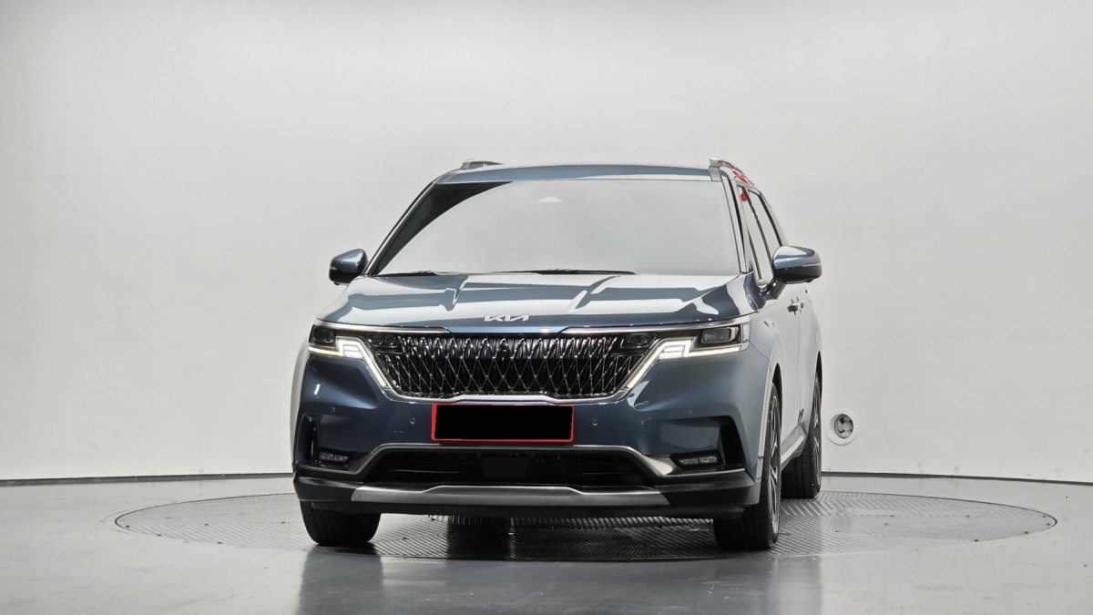 Kia Carnival, 2023 — фото 3 из 12