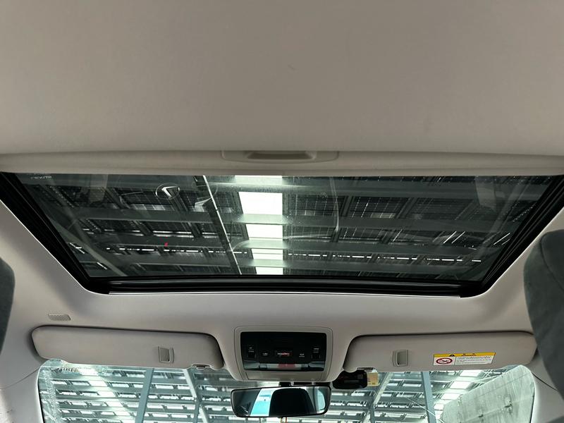 Lexus RX, 2022 — фото 11 из 12