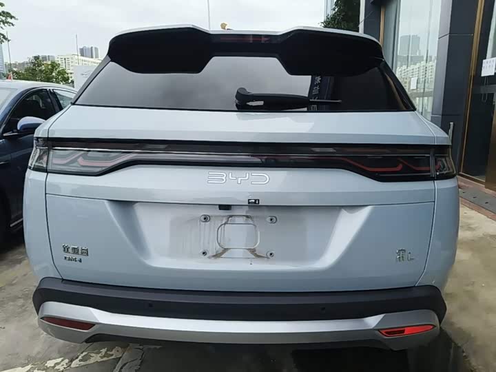 BYD Song L DM-i Hybrid, 2024 — фото 6 из 9