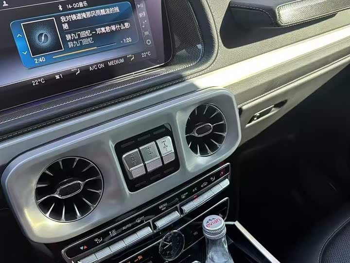 Mercedes-Benz G-Class, 2023 — фото 5 из 9