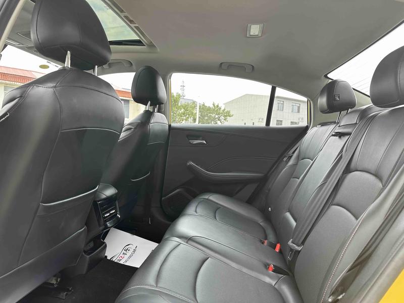 Roewe i5, 2024 — фото 11 из 12
