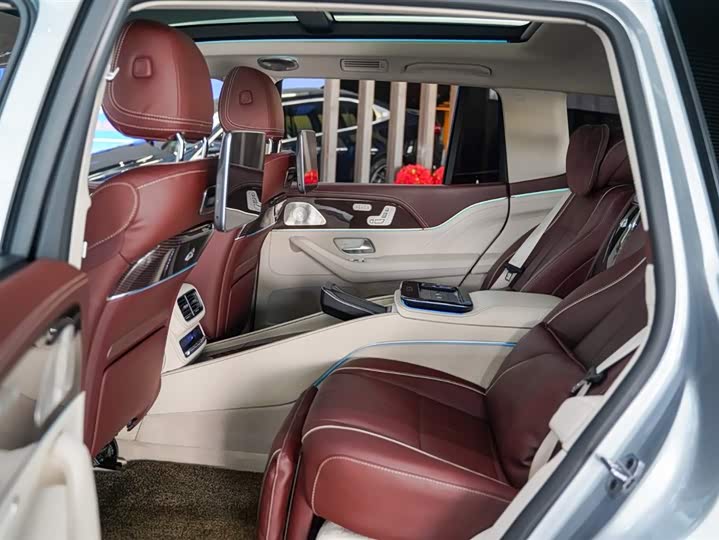 Mercedes-Benz Maybach GLS, 2022 — фото 3 из 9