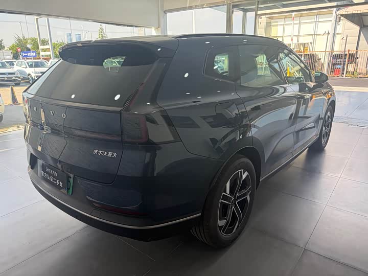Volvo XC70 Hybrid, 2025 — фото 7 из 9