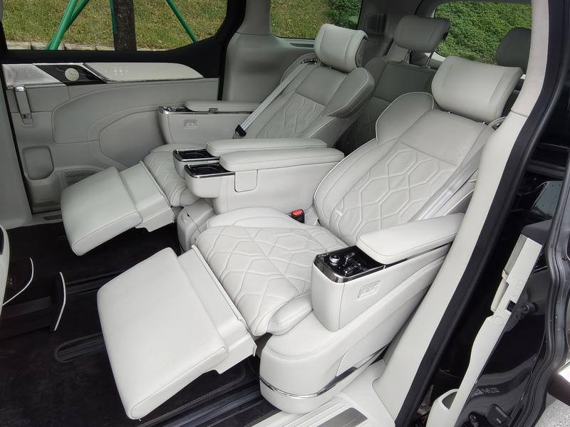 Volvo EM90, 2024 — фото 9 из 10