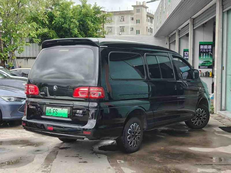 Dongfeng Forthing Lingzhi M5 EV, 2025 — фото 4 из 9