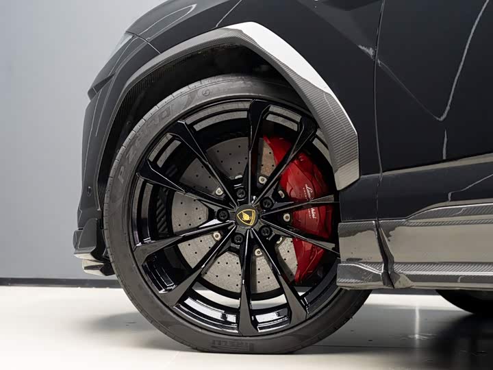 Lamborghini Urus, 2022 — фото 7 из 9
