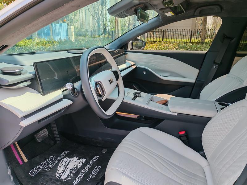 Geely Galaxy E8, 2024 — фото 8 из 10