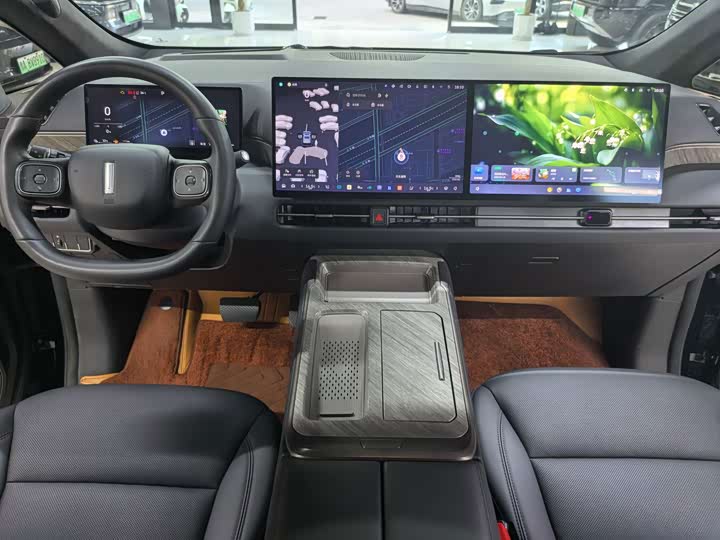 Wey 80 Hybrid, 2025 — фото 8 из 9