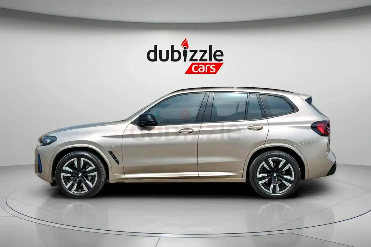 BMW iX3, 2023 — фото 5 из 10