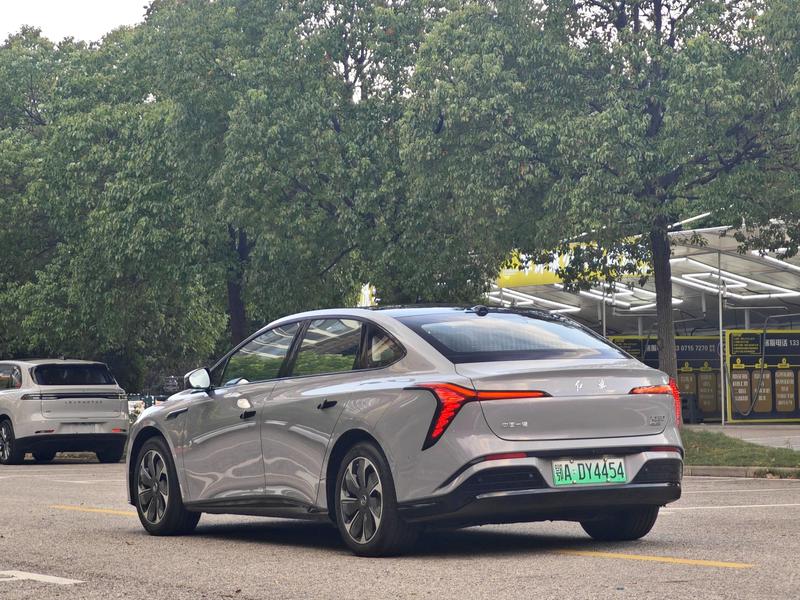 Hongqi EH5 (Tiangong 05), 2025 — фото 4 из 10