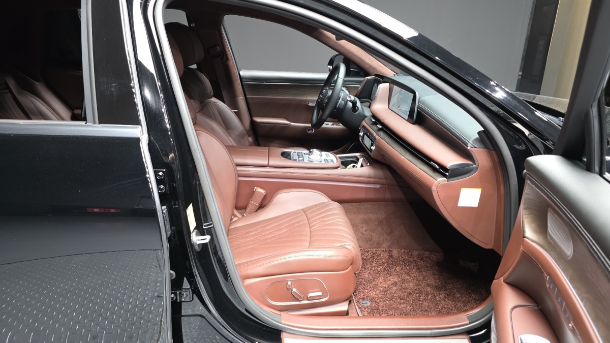 Genesis G90, 2023 — фото 11 из 12