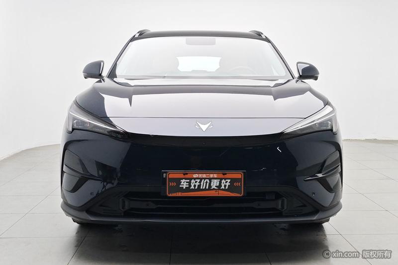 BAIC Arcfox Alpha T5, 2025 — фото 2 из 12