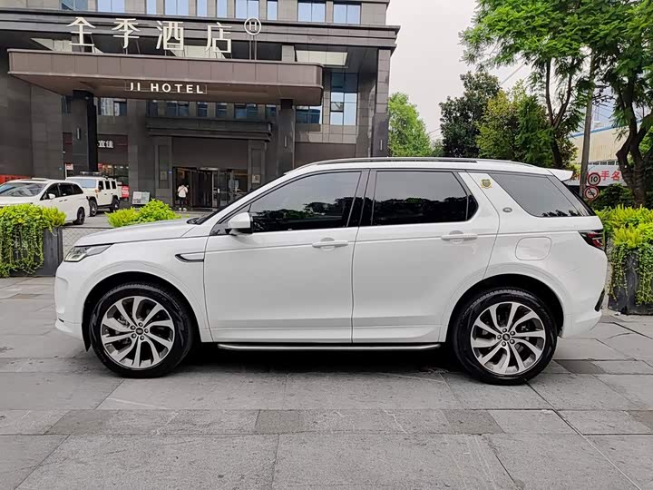 Land Rover Discovery Sport Hybrid, 2022 — фото 3 из 9