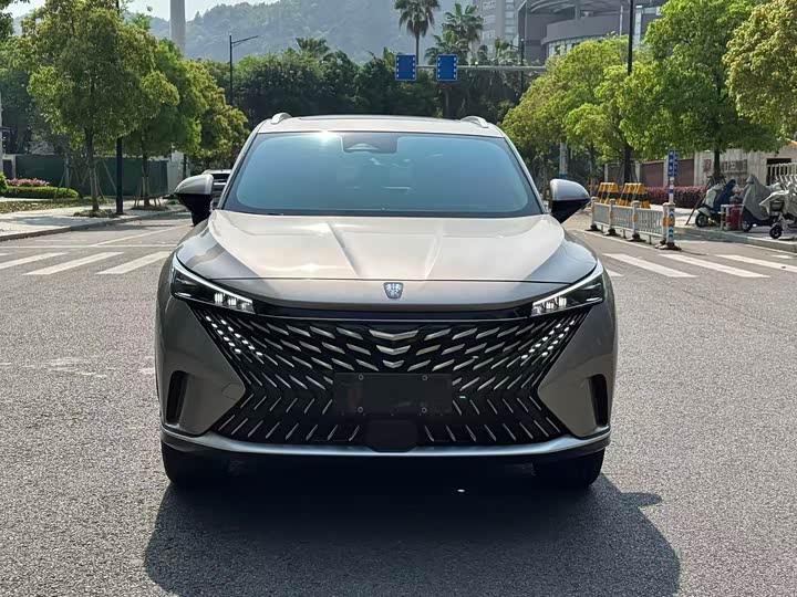 Roewe RX5, 2023 — фото 2 из 9
