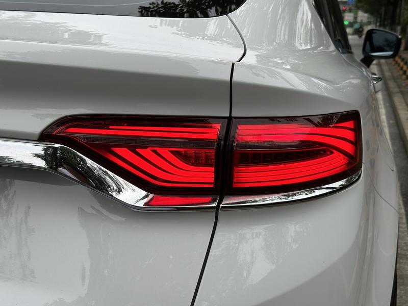 Geely Tugella S, 2022 — фото 9 из 12